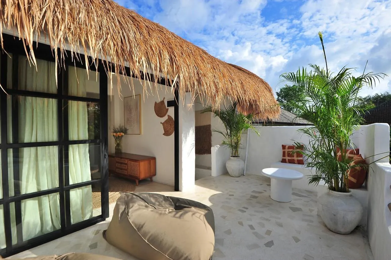 Отель Amara Uluwatu